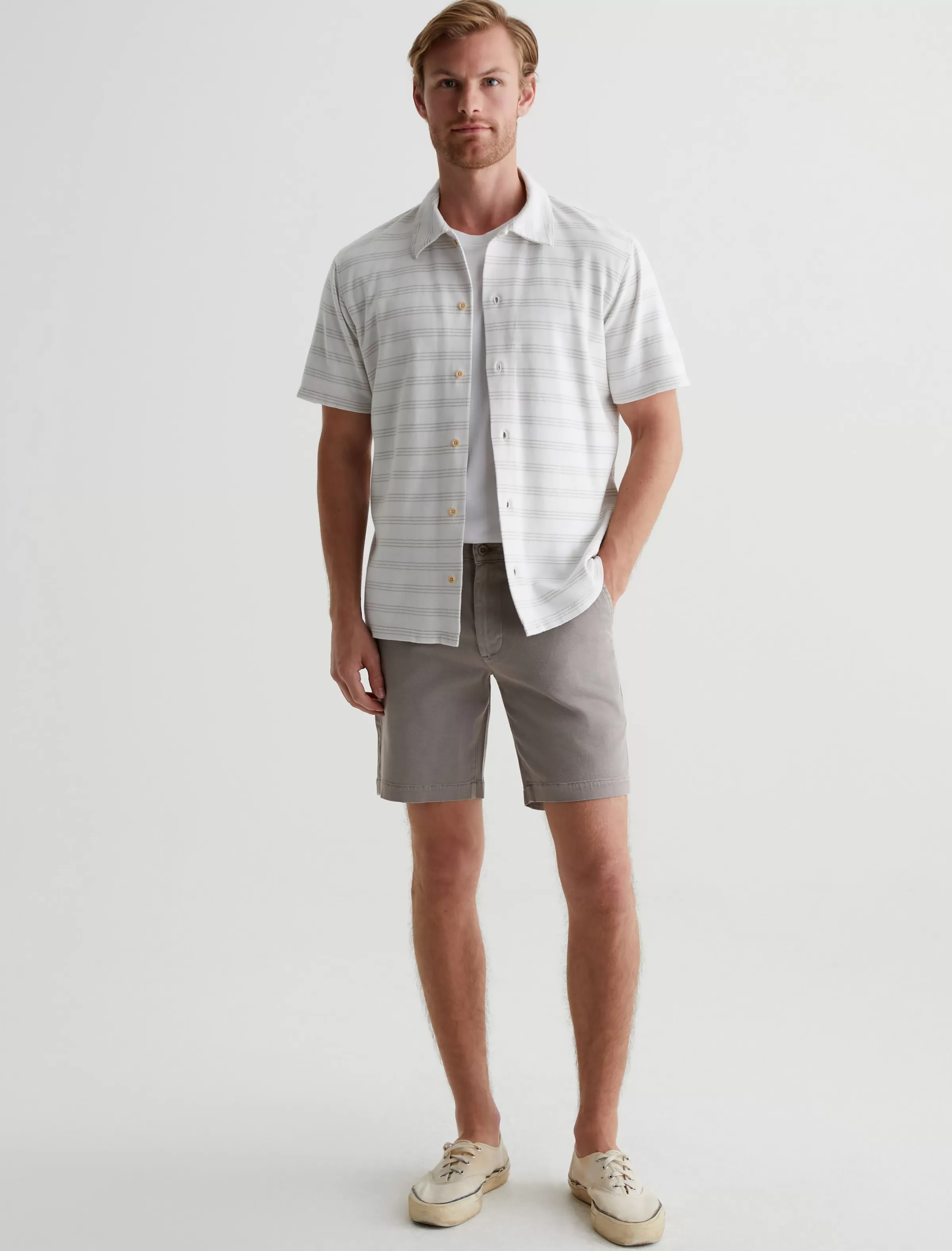 Outlet Wanderer Short Shorts