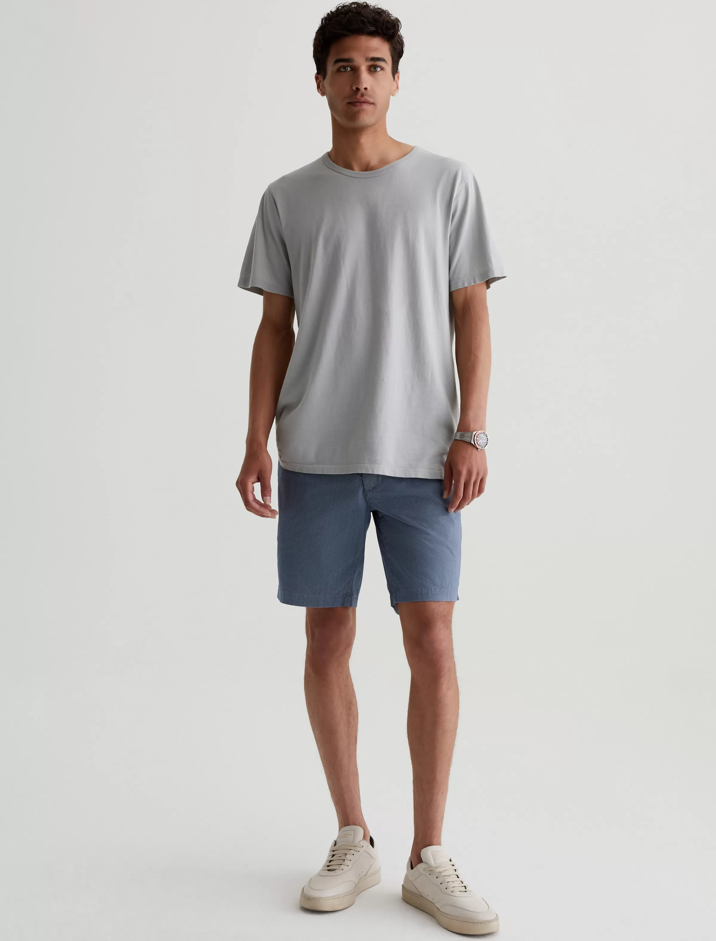 Online Wanderer Short Shorts